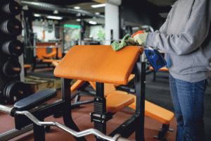 pulizia palestre e impianti sportivi	
