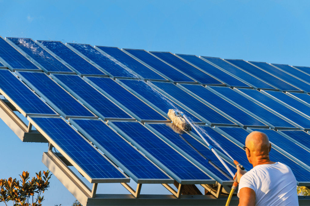 Pulizia dei pannelli fotovoltaici